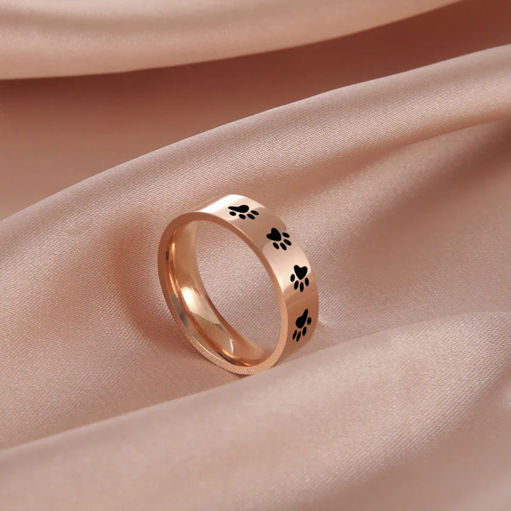 Paw Ring Made of Stainless Steel – Symbolic Jewelry for Animal Lovers