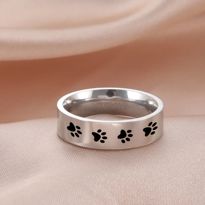 Paw Ring Made of Stainless Steel – Symbolic Jewelry for Animal Lovers
