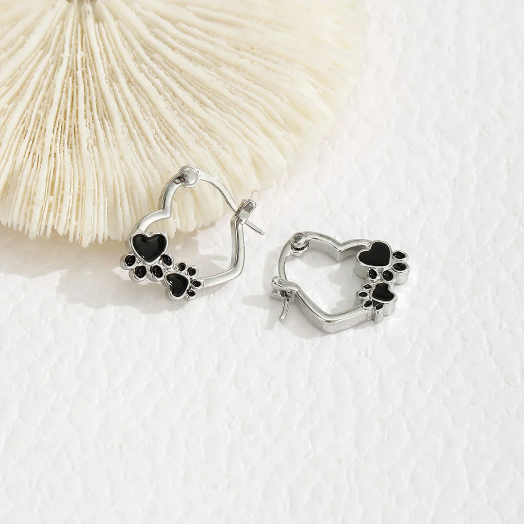 Heart-Paw Hoop Earrings – Silver-Colored Animal Motif Earrings with Black Enamel Design
