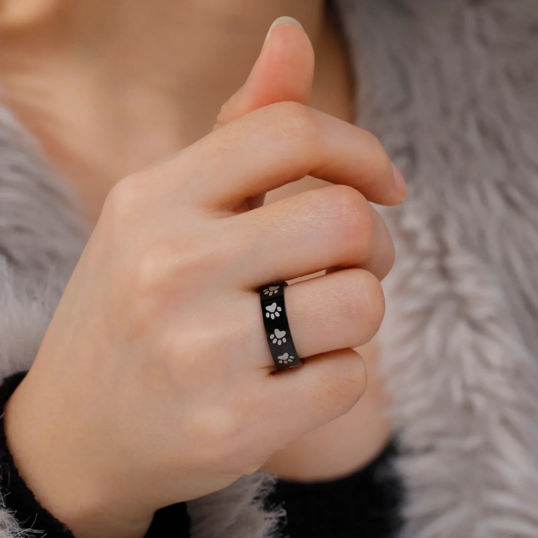 Paw Ring Made of Stainless Steel – Symbolic Jewelry for Animal Lovers